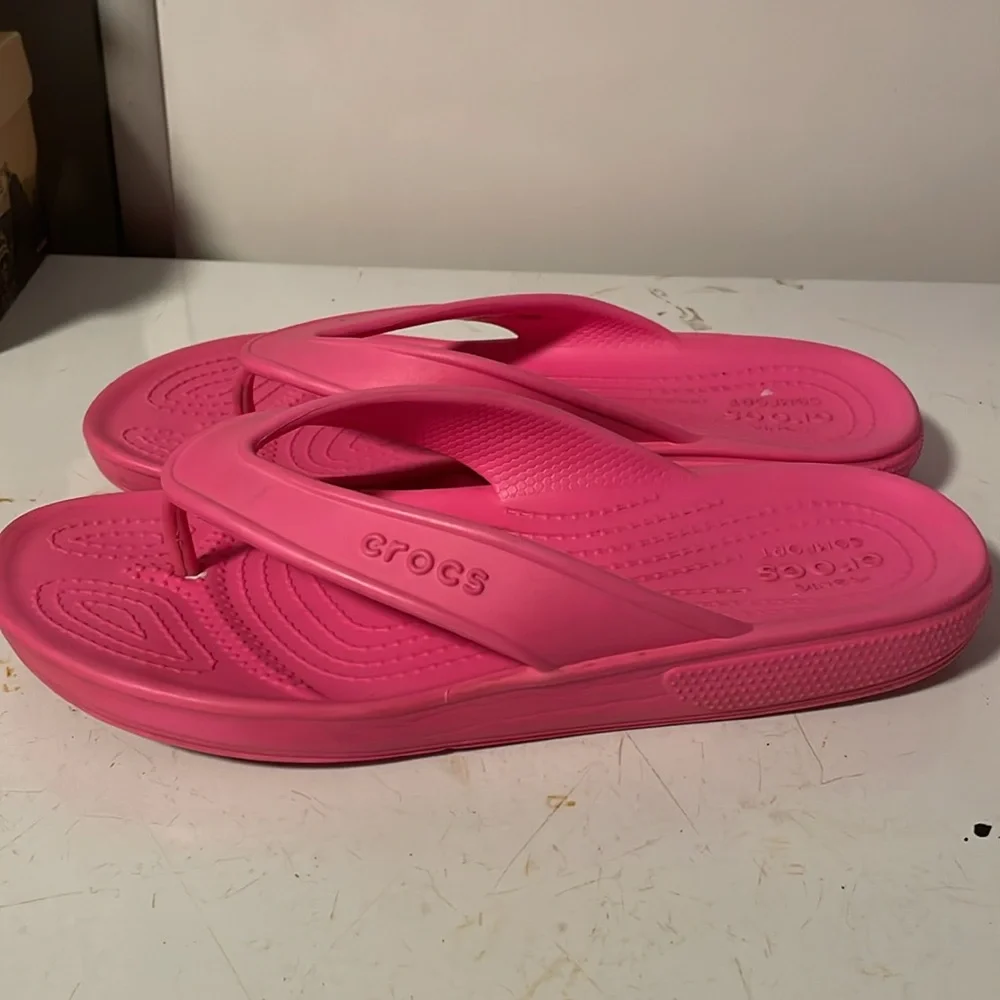 Crocs Classic II Flip Flops Sz 9